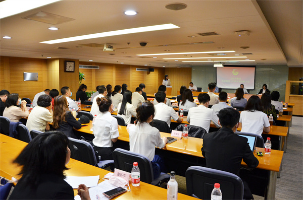 百余名共青团员接受表扬_6008集团官方网站集团官方网站