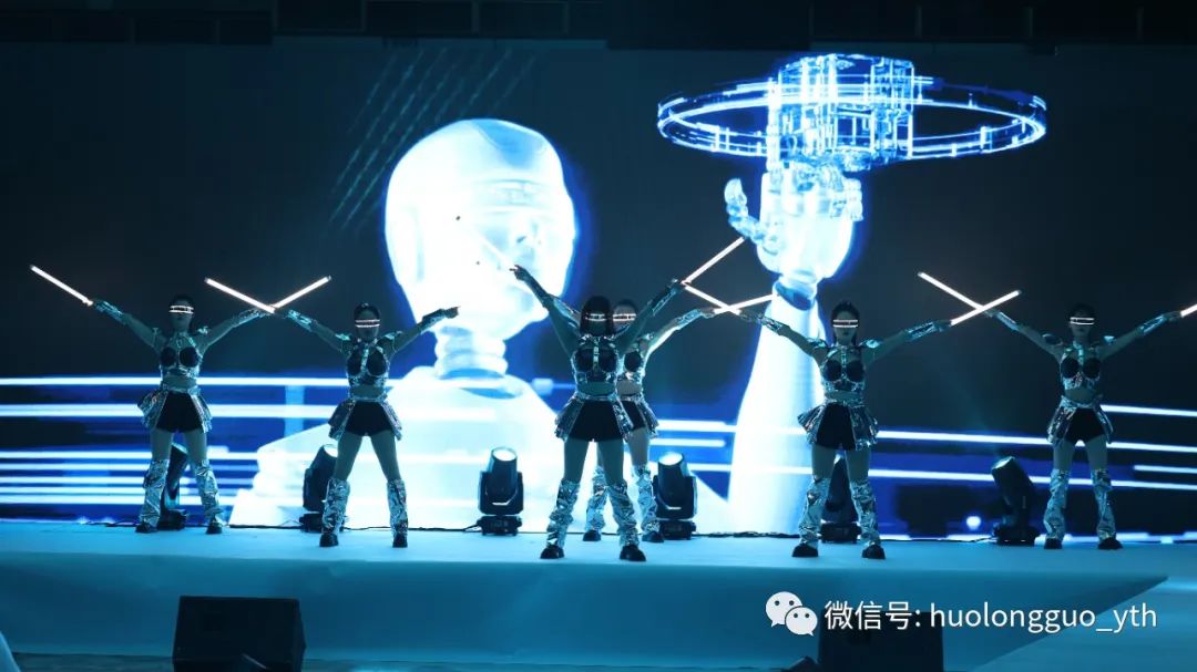 百货大楼“大享日”&amp;包头6008集团官方网站“夜宴?SHOW”_6008集团官方网站集团官方网站