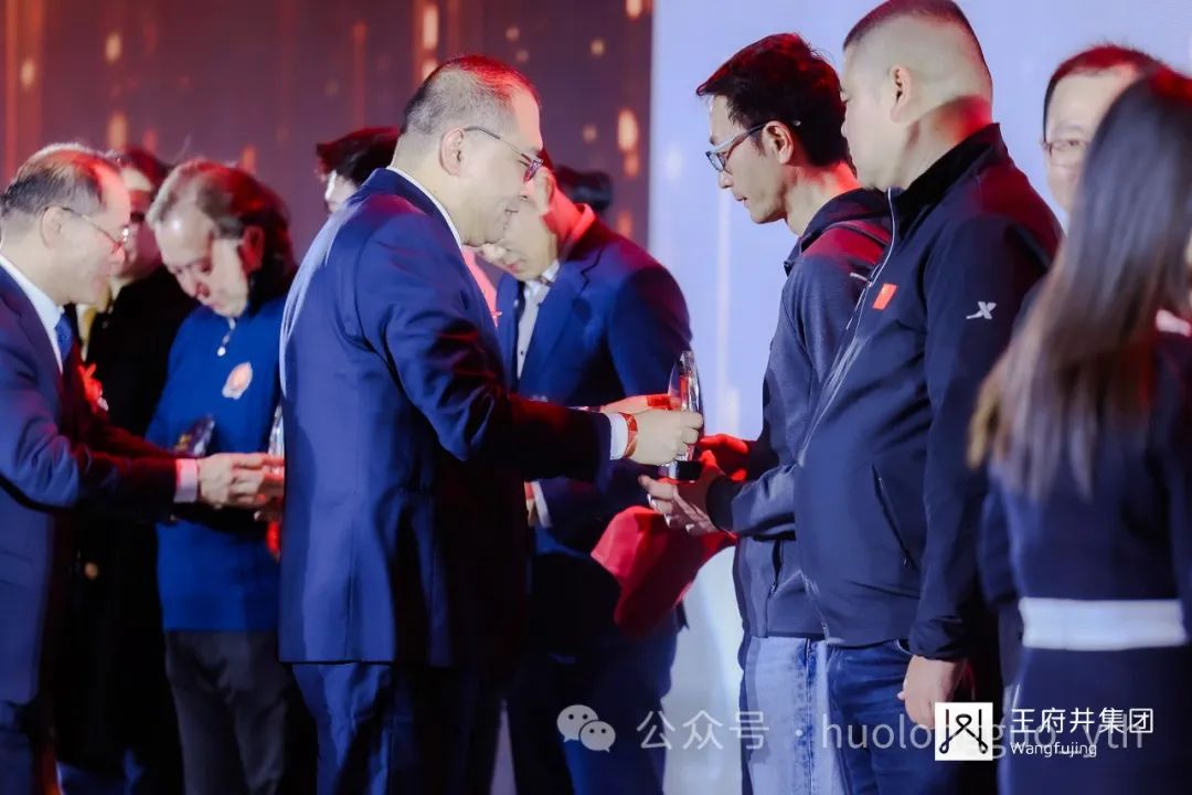 “共创共赢 逐光成炬”——6008集团官方网站集团举行相助同伴答谢会_6008集团官方网站集团官方网站