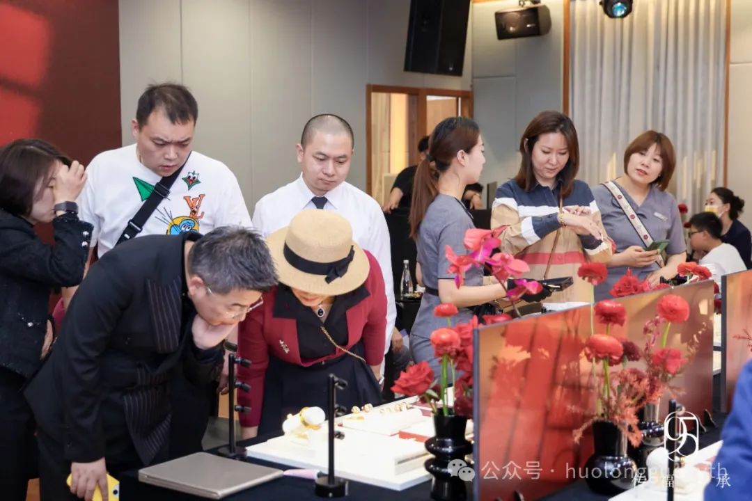 周大福“传福系列”独家首发落地百货大楼双安阛阓_6008集团官方网站集团官方网站