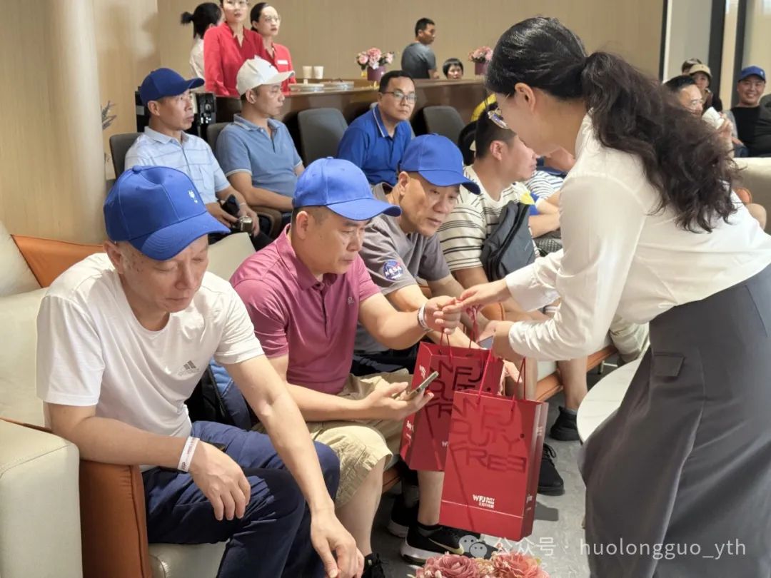 6008集团官方网站集团&amp;中远海运共议“文旅商融合”，，，，万宁国际免税港接待首批疗休养海员_6008集团官方网站集团官方网站