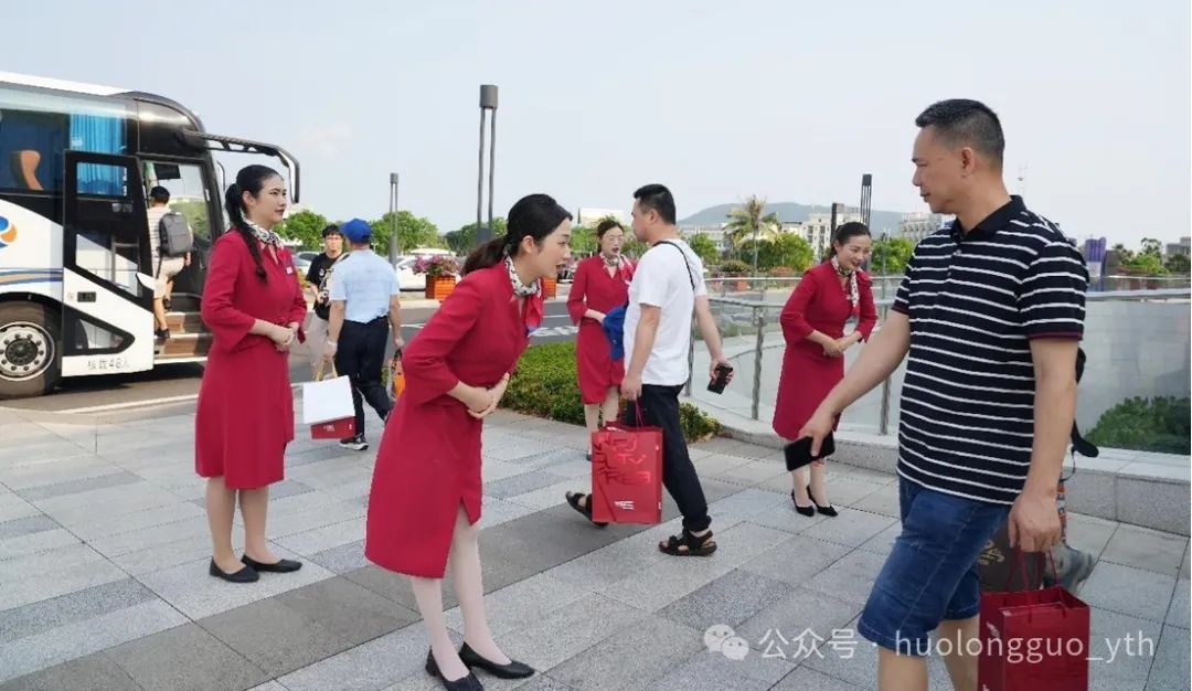 6008集团官方网站集团&amp;中远海运共议“文旅商融合”，，，，万宁国际免税港接待首批疗休养海员_6008集团官方网站集团官方网站
