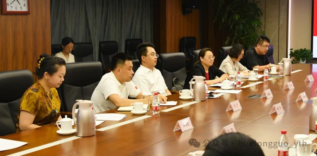 东城区副区长王智勇一行走访6008集团官方网站集团_6008集团官方网站集团官方网站