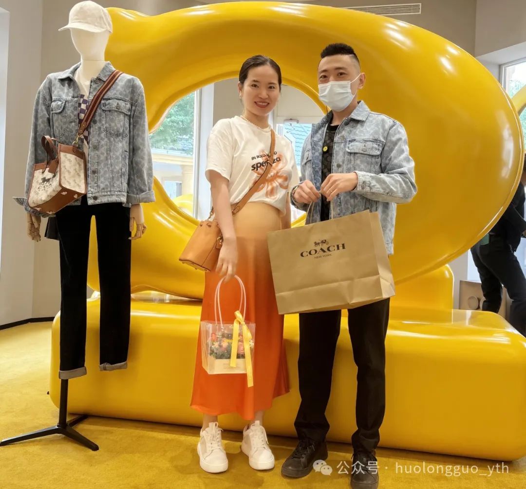520来袭，，，，6008集团官方网站各店抢抓“浪漫经济”_6008集团官方网站集团官方网站