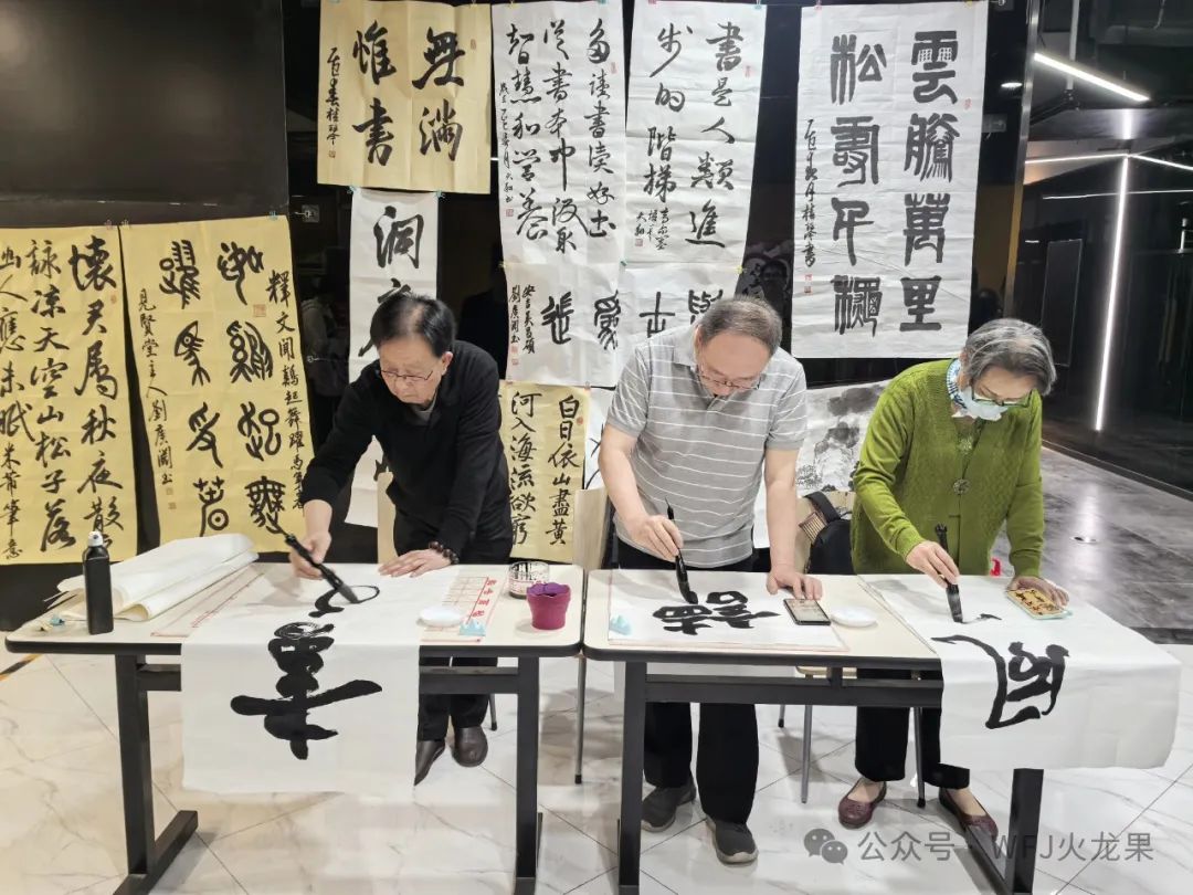 相赠好书 悦读偕行——集团公益捐书在行动_6008集团官方网站集团官方网站