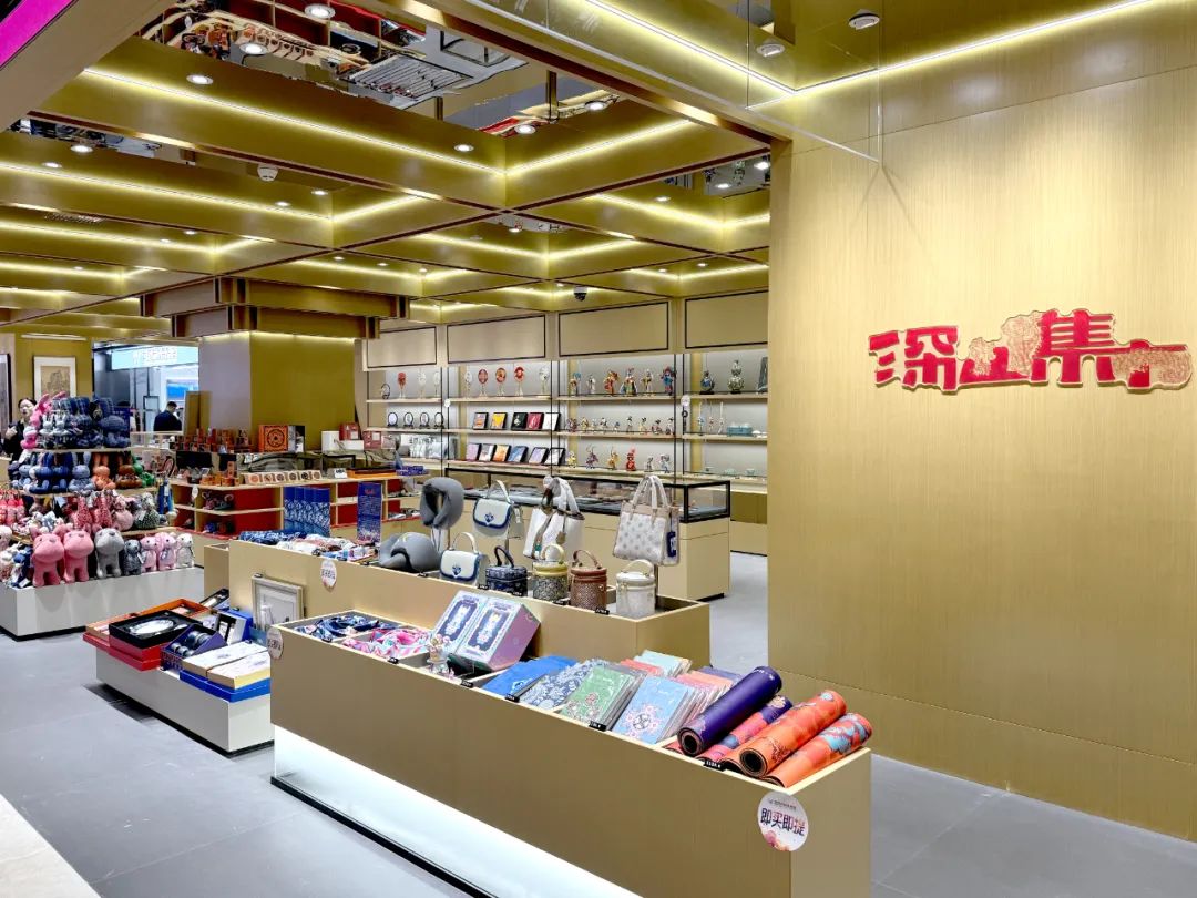 逛景区，，，买全球！6008集团官方网站武汉市内免税店今日迎客_6008集团官方网站集团官方网站