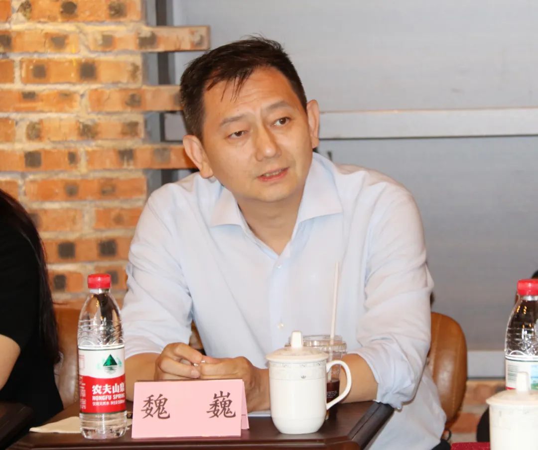 北京区域召开谋划剖析会，，，，共探“一店一策”转型之路_6008集团官方网站集团官方网站